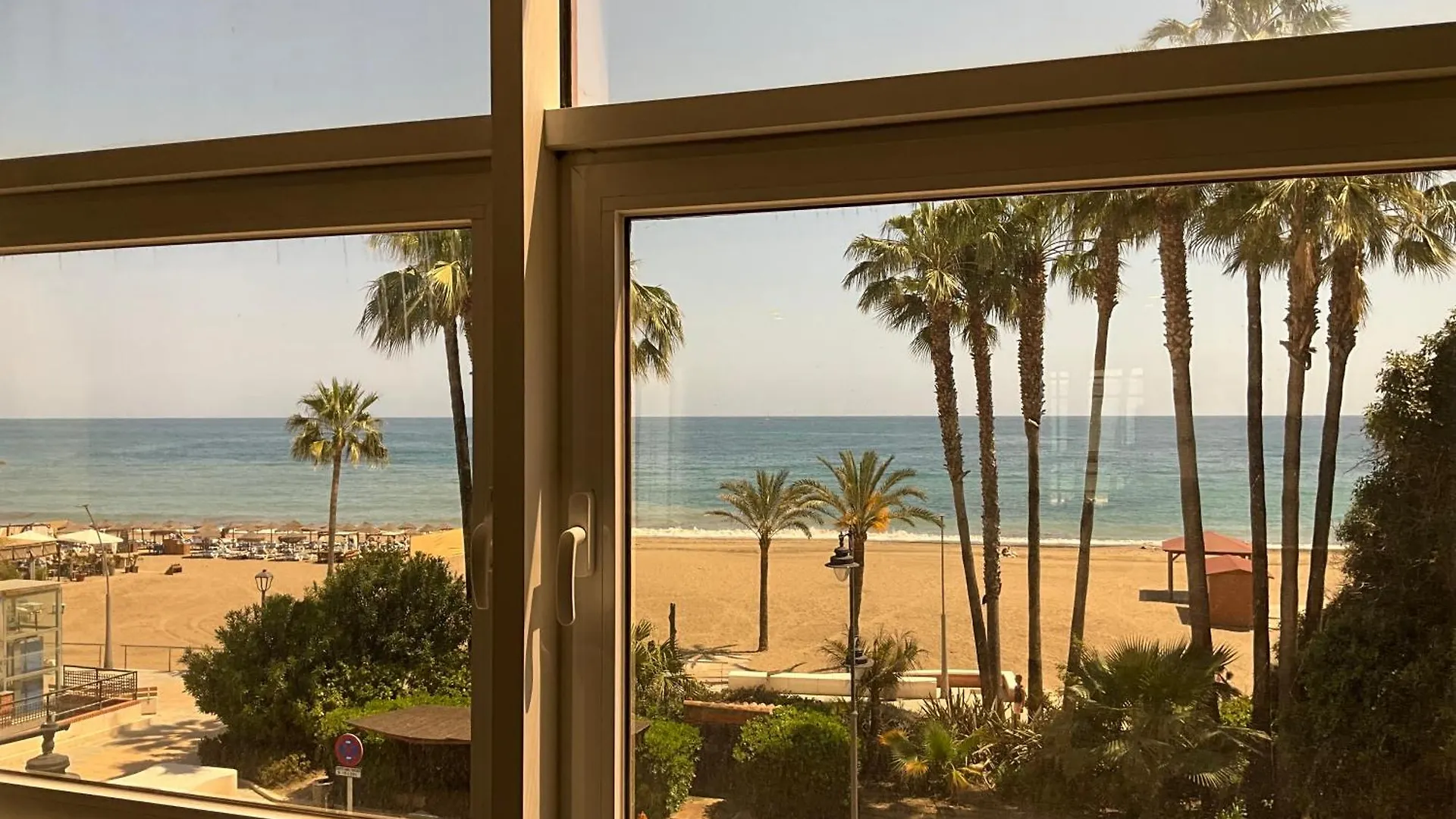 First Line Sea Apartment By Oliva Estepona