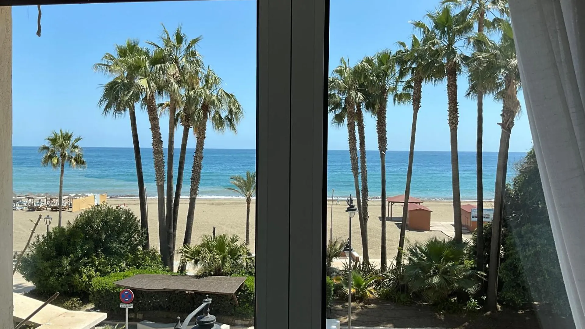 First Line Sea Apartment By Oliva Estepona