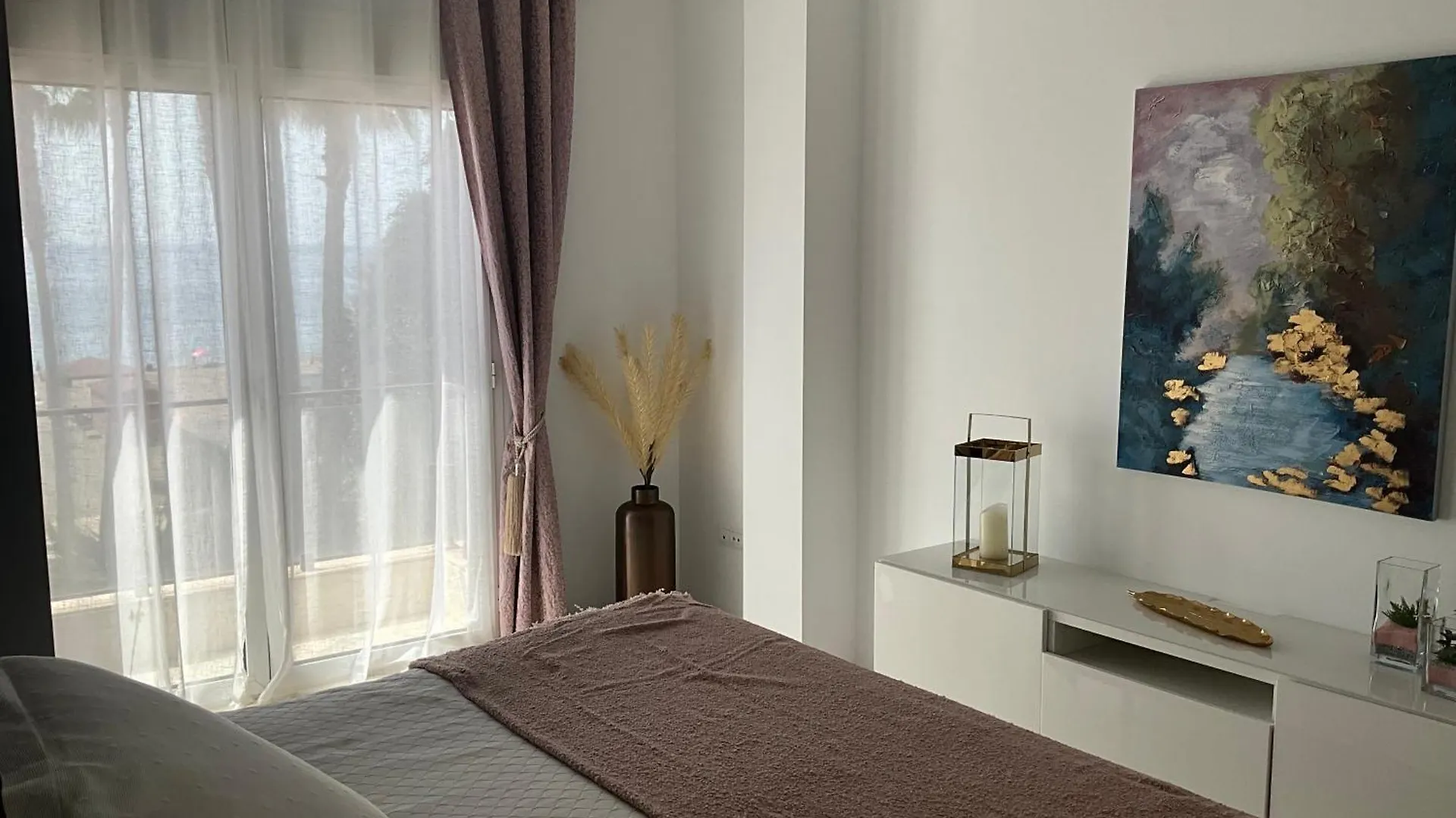 First Line Sea Apartment By Oliva Estepona