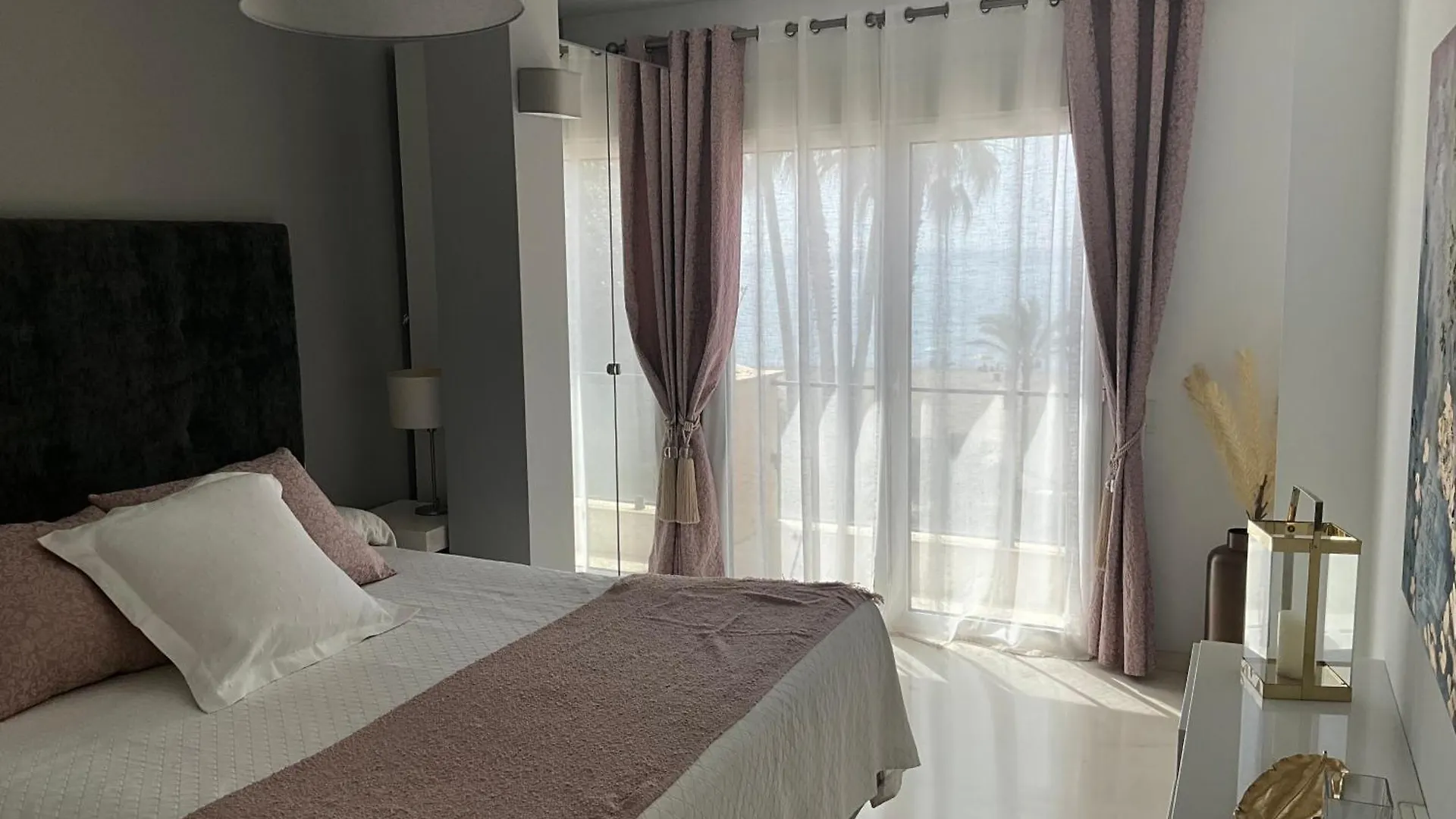 First Line Sea Apartment By Oliva Estepona Spain